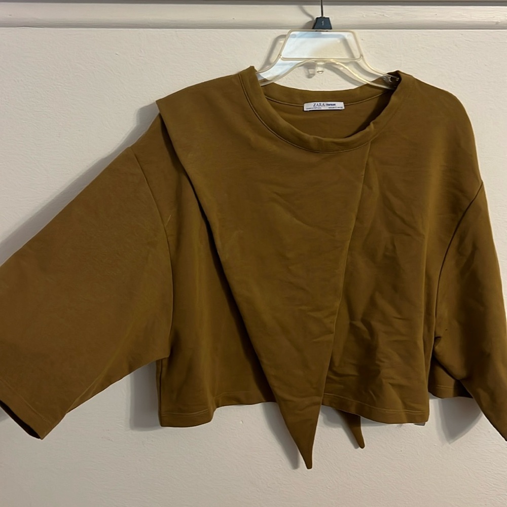 Zara Mid Cut Long Sleeve